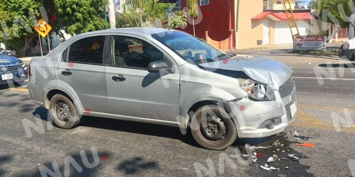 Accidente en la carretera Tapachula-Tuxtla Chico, únicamente daños materiales