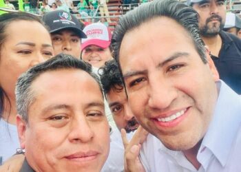 Acompaña “el Conta”, Isaías Verdugo Roblero, al encuentro con la militancia que sostuvo Eduardo Ramirez Aguilar.