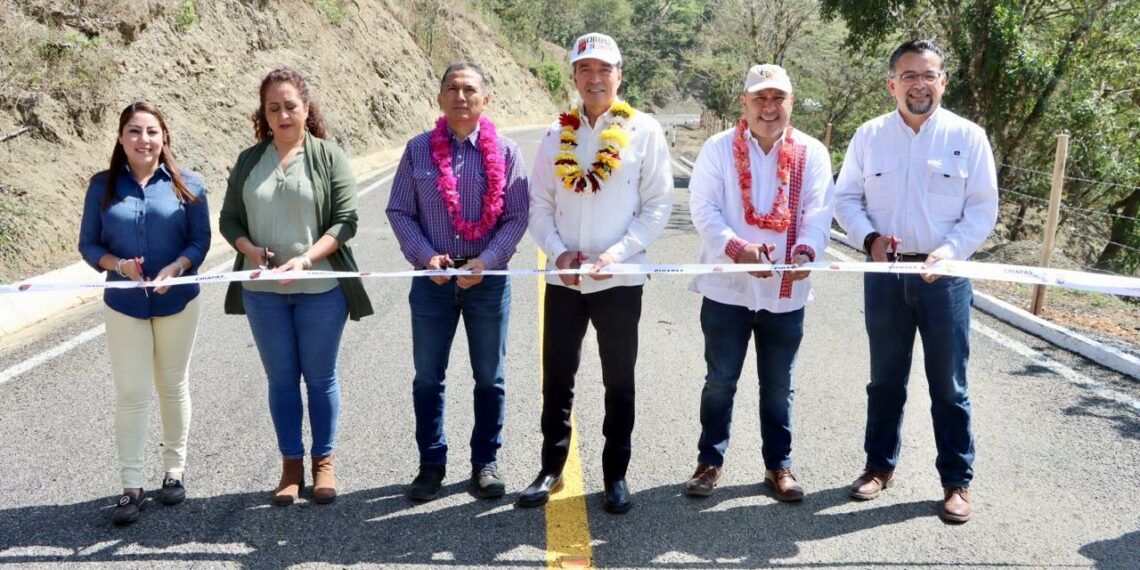En San Fernando, inaugura Rutilio Escandón construcción del camino San Fernando-Colonia Cuauhtémoc
