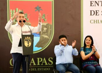 Desde Chiapa de Corzo, Rutilio Escandón encabeza entrega de ayudas funcionales a personas con discapacidad