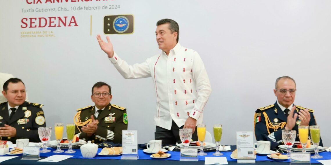 Asiste Rutilio Escandón a Ceremonia de Conmemoración del 109 Aniversario de la Fuerza Aérea Mexicana