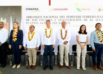 Inaugura Rutilio Escandón Ciclo Escolar en el Cecyte Chiapas e inaugura cancha de usos múltiples del Plantel 34