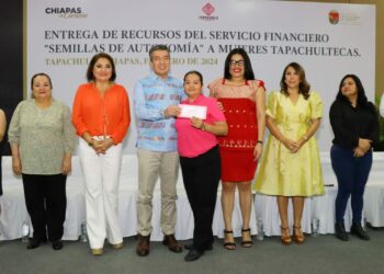 En Tapachula, beneficia Rutilio Escandón a mujeres con microcréditos “Semillas de Autonomía”