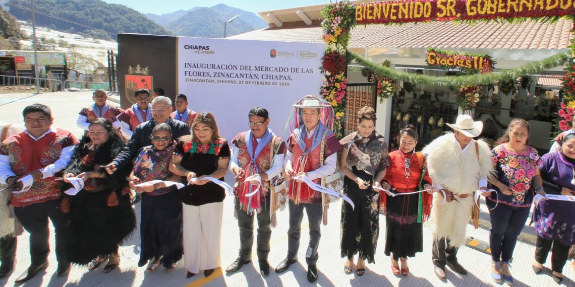 Inaugura Rutilio Escandón construcción del Mercado de las Flores, en Zinacantán