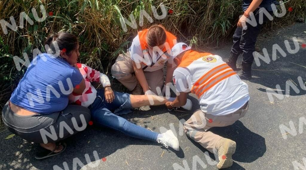 Pareja resultan lesionados en accidente