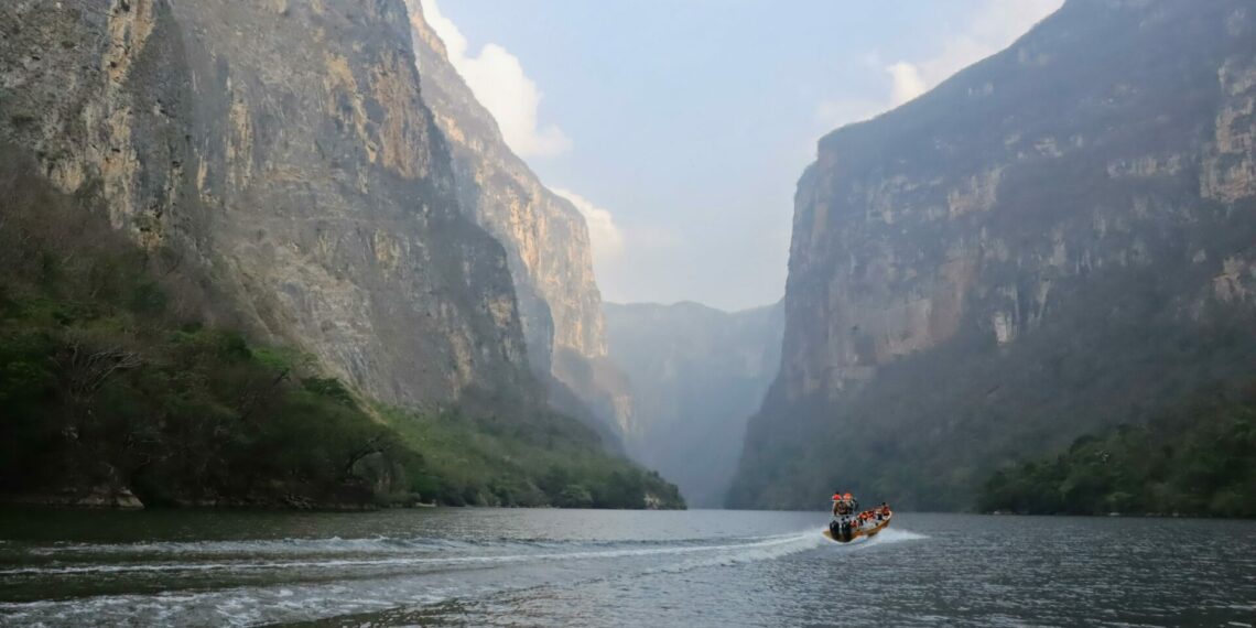 Invitan al turismo a continuar disfrutando de la riqueza natural, cultural y histórica de Chiapas