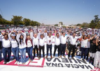 Un gran éxito el inicio de la nueva era de Eduardo Ramírez