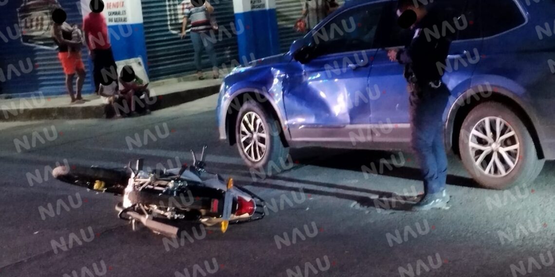 Atropellado en 11 Sur y 20 Oriente: Accidente entre Camioneta Volkswagen Tiguan y Motocicleta Italika 200cc