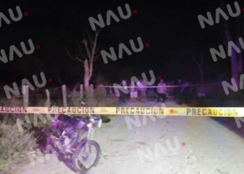 Dos personas involucradas en un accidente de motocicleta fueron encontradas en la colonia 10 de Abril la noche del lunes.