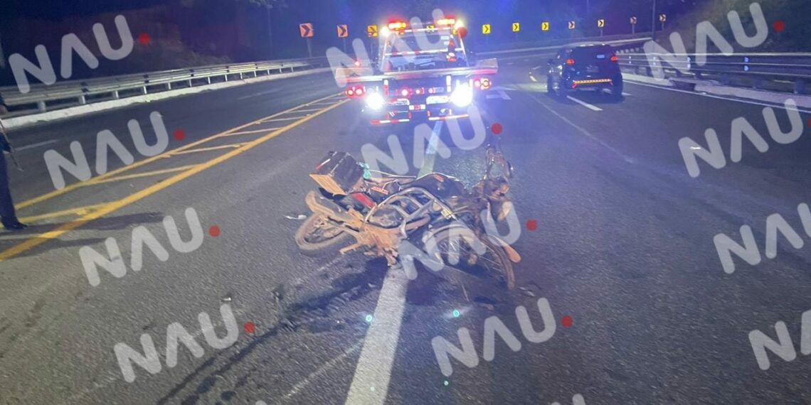 Grave una pareja arrollada por un vehículo