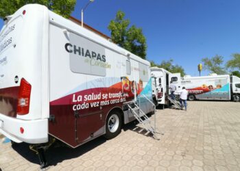 Ponen en marcha campaña estatal de vacunación universal en Chiapas