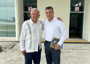 El presidente AMLO y Rutilio Escandón reunión de trabajo en Palenque