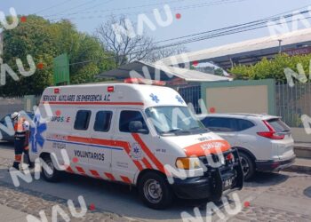 Menor Atendido por Servicios de Emergencia Después de Caída en Escuela Secundaria