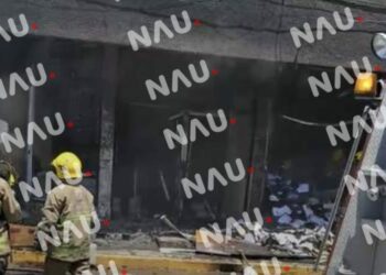 “Vídeo” Presuntos normalistas incendian instalaciones de la Secretaría de Educación en Tuxtla Gutiérrez