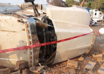 Accidente en la Curva del Diablo: Un Tráiler Volcado en el Tramo Huixtla a Tapachula