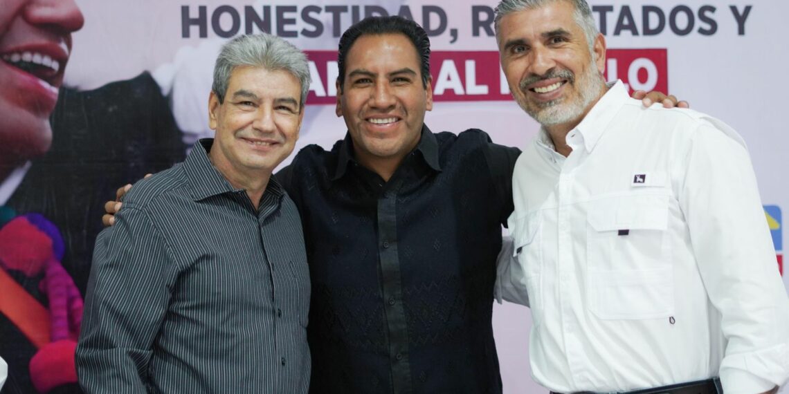 Nombra Eduardo Ramírez a Aquiles Espinosa como coordinador de su campaña en Tuxtla Gutiérrez