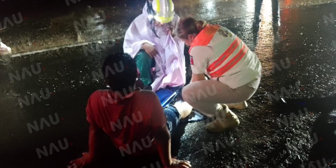 Menor de 17 años derrapa en una motocicleta