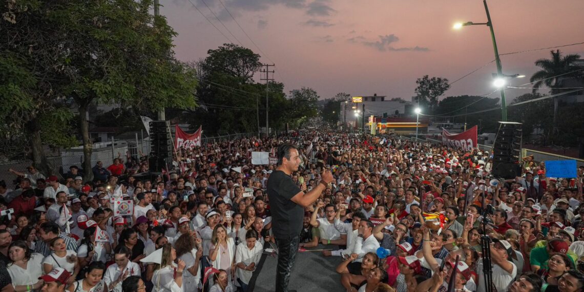 Multitudinario respaldo en Tuxtla a Eduardo Ramírez y Ángel Torres