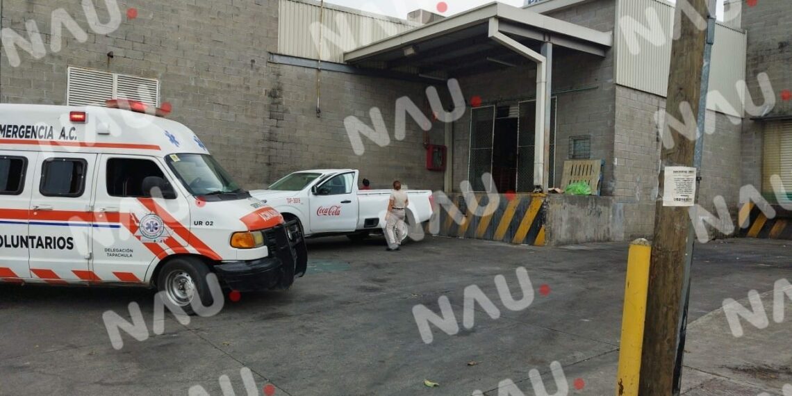 Empleado de Soriana se lesiona con un cuchillo en supuesto accidente laboral