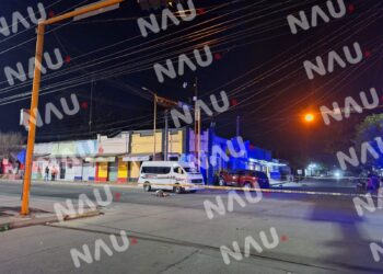 Mujer pierde la vida en accidente de combi