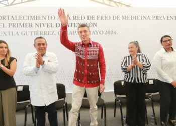 En Chiapas, entregan equipamiento para fortalecer la red de frío en unidades médicas