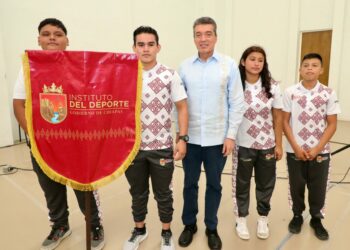 Reconocen a atletas chiapanecos que asistirán a los Juegos Nacionales Conade 2024