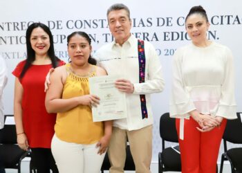 Servidores públicos, representantes del sector privado y de la sociedad civil se capacitan en materia anticorrupción