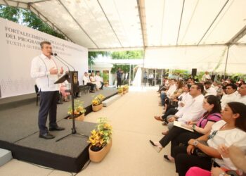 Equipan unidades médicas para fortalecer integralmente la salud bucal en Chiapas