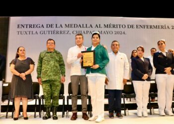 En Chiapas, las enfermeras y enfermeros cuidan de la salud de todas y todos, sin distinción: Rutilio Escandón