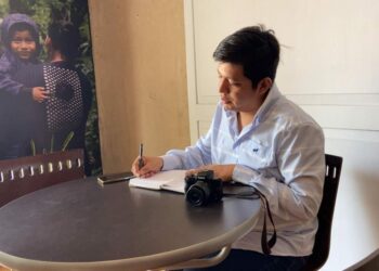 Exposición Fotográfica “Dile que estoy de paso por México” en San Cristóbal de las Casas, fotoperiodista Damián Sánchez