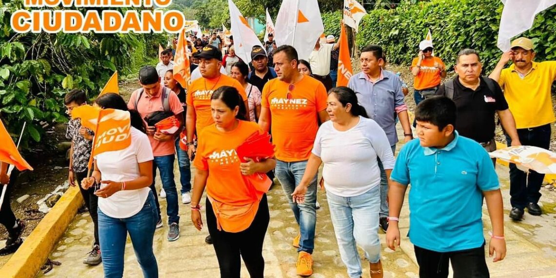 En Unión Juárez se trabajará para todos y sin distinción: Fabián Barrios de León Durante sus recorridos casa por casa en fracción “ Nueva Esperanza”, Fabián Barrios de León