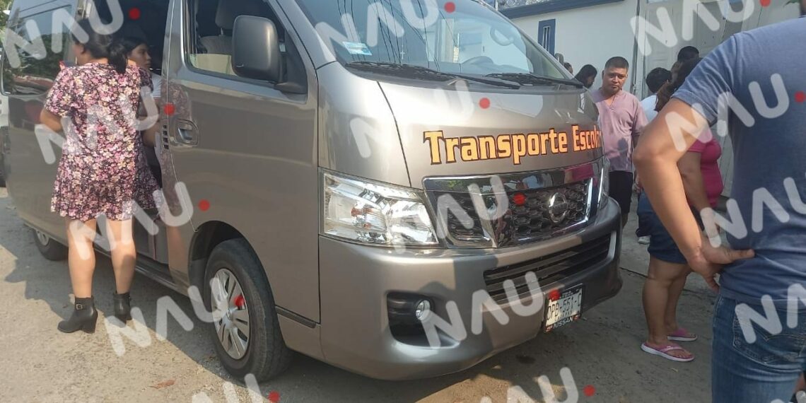 Solo daños deja un accidente en Los Laureles