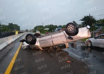 Accidente Automovilístico en la Carretera Tuxtla Chico – Tapachula Deja Cuatro Heridos