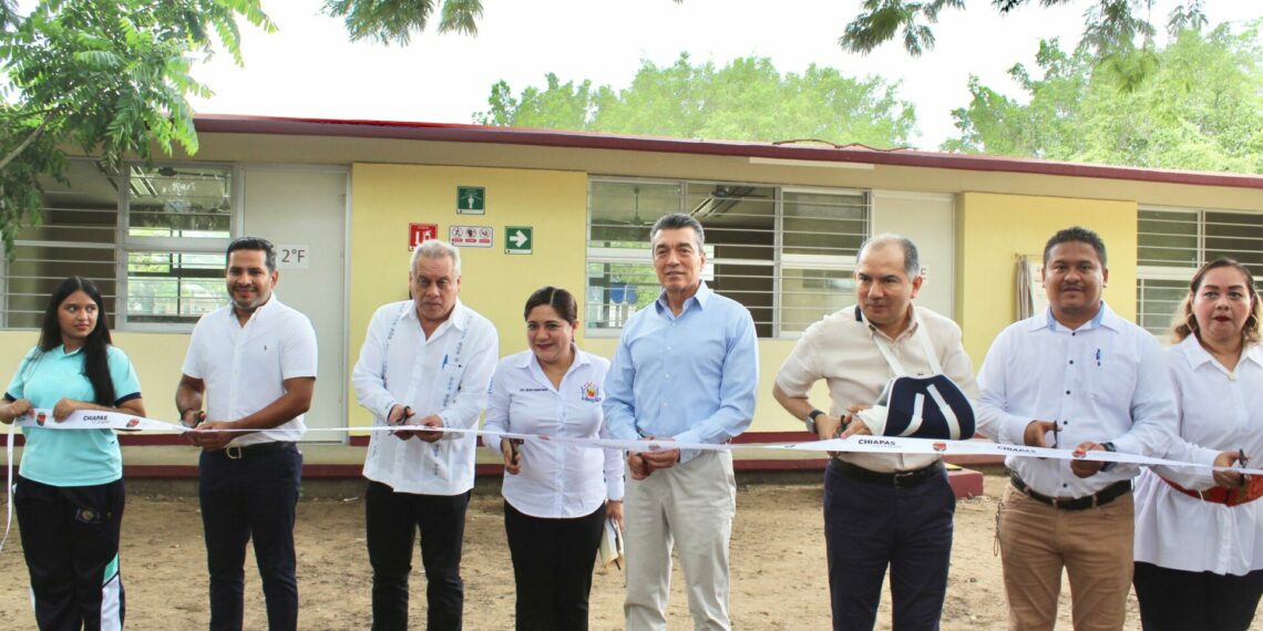 En Tonalá, Rutilio Escandón inaugura infraestructura educativa de la Escuela Preparatoria “Tonalá”