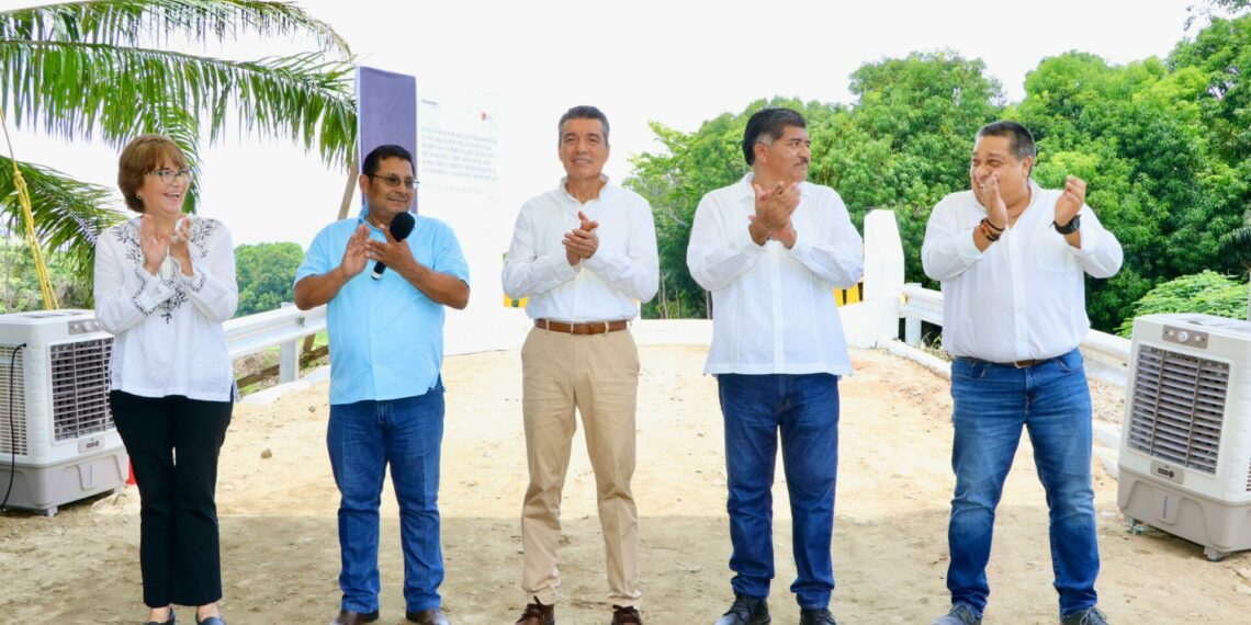 En Huixtla, Rutilio Escandón inauguró la construcción del Puente “Las Morenas”, sobre el Río Maxixapa