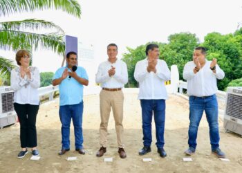 En Huixtla, Rutilio Escandón inauguró la construcción del Puente “Las Morenas”, sobre el Río Maxixapa
