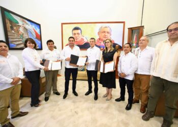 Refrenda Rutilio Escandón voluntad y compromiso de trabajar a favor del magisterio chiapaneco