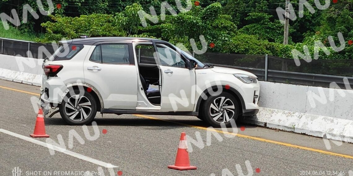 Accidente en Tuxtla Chico deja solo daños materiales