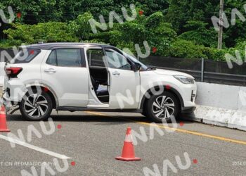 Accidente en Tuxtla Chico deja solo daños materiales