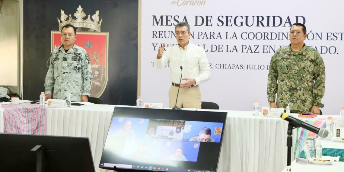 Rutilio Escandón exhorta a atender medidas preventivas ante paso del huracán Beryl