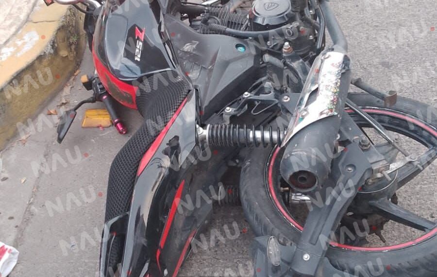 Accidente de motocicletas en Tapachula deja un herido grave