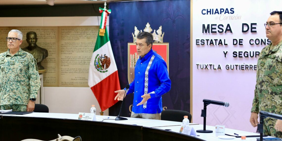 Aeronave oficial traslada a paciente por mordedura de víbora; se encuentra estable: Rutilio Escandón