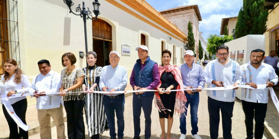 Inaugura Rutilio Escandón restauración del Monumento Histórico de la Delegación Regional DIF Chiapas, en SCLC