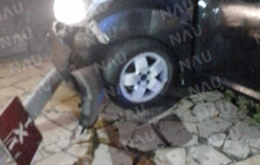 Accidente automovilístico en el cruce del Uno X Uno