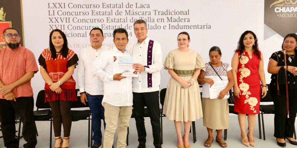 En Chiapa de Corzo, Rutilio Escandón encabeza premiación de concursos estatales de artesanías tradicionales