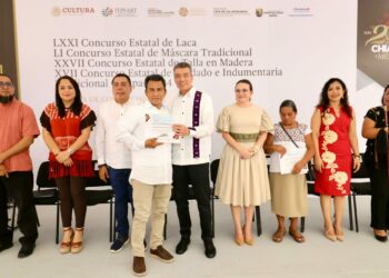 En Chiapa de Corzo, Rutilio Escandón encabeza premiación de concursos estatales de artesanías tradicionales
