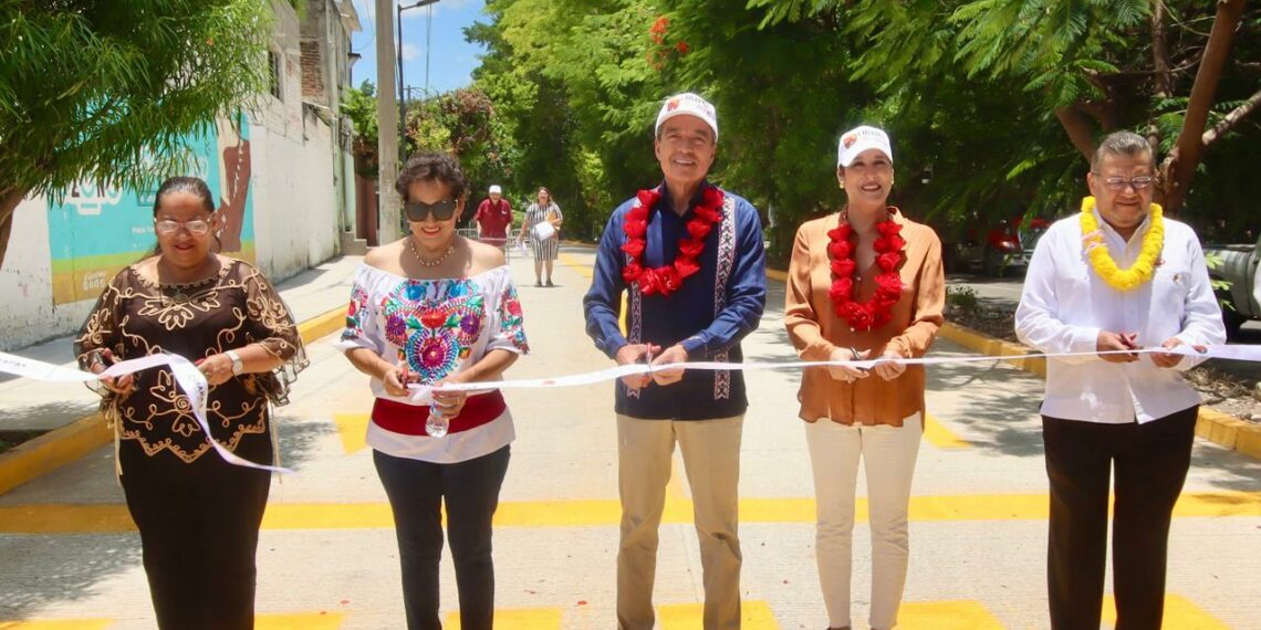 Rutilio Escandón cumple demanda añeja de habitantes de la colonia San José Yeguiste, de Tuxtla