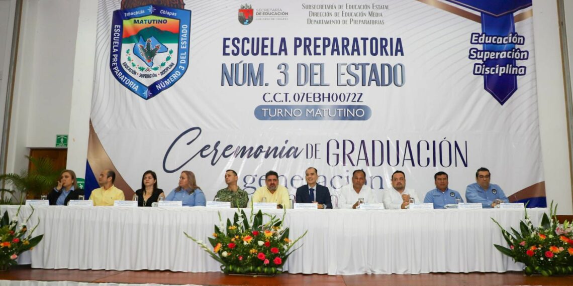 El Ayuntamiento de Tapachula Felicita a los Egresados de la Escuela Preparatoria No. 3 en su Ceremonia de Clausura y Graduación 2021-2024