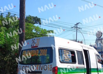 Colectiva se Impacta Contra Objeto Fijo en Tapachula