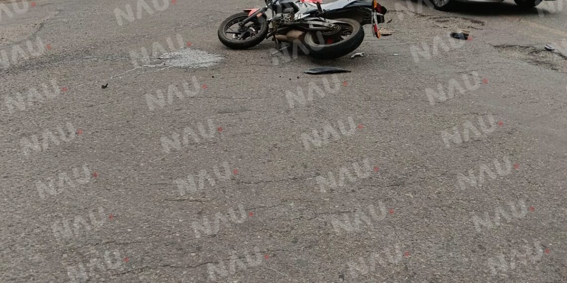 Motociclista sufre accidente en el libramiento sur oriente de Tapachula
